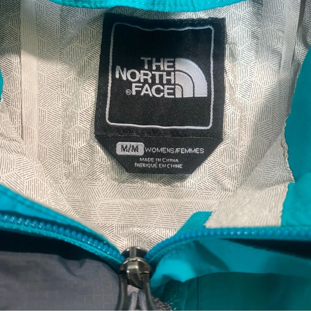 The North Face Turquoise Jacket Size Medium - Picture 8 of 11